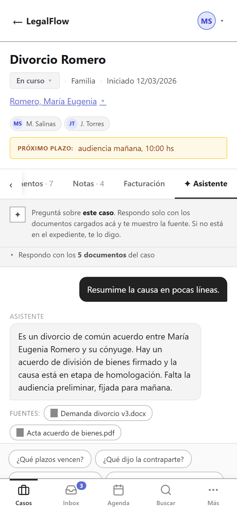El asistente de IA en LegalFlow, desde el celular